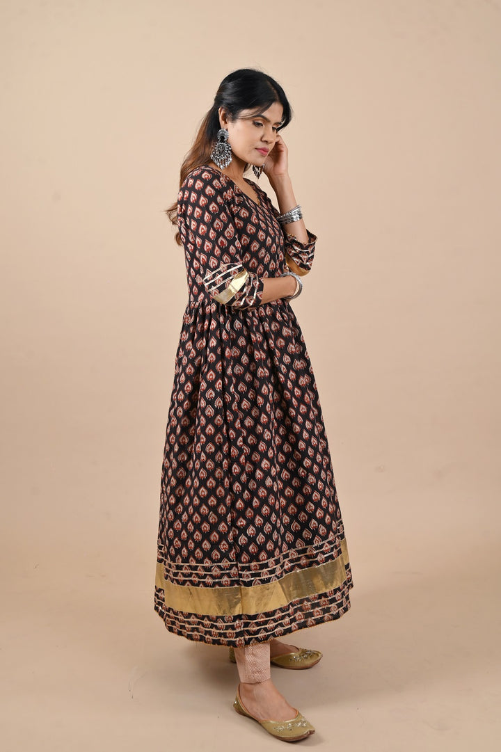 Manmohini Azrak Angarakha Kurta set